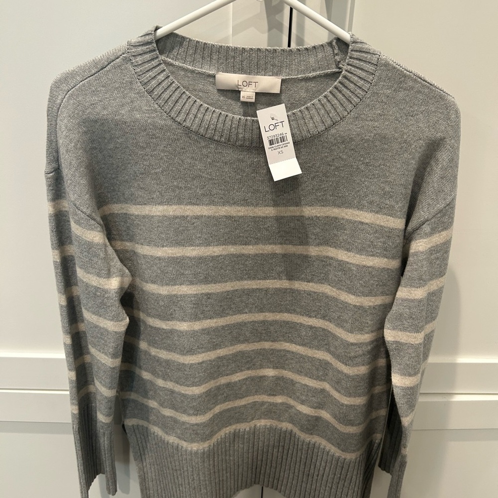 NWT Gorgeous LOFT Gray & Cream Striped Tunic Sweater Size XS